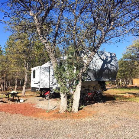 View of an RV site at Lassen RV Park Campground